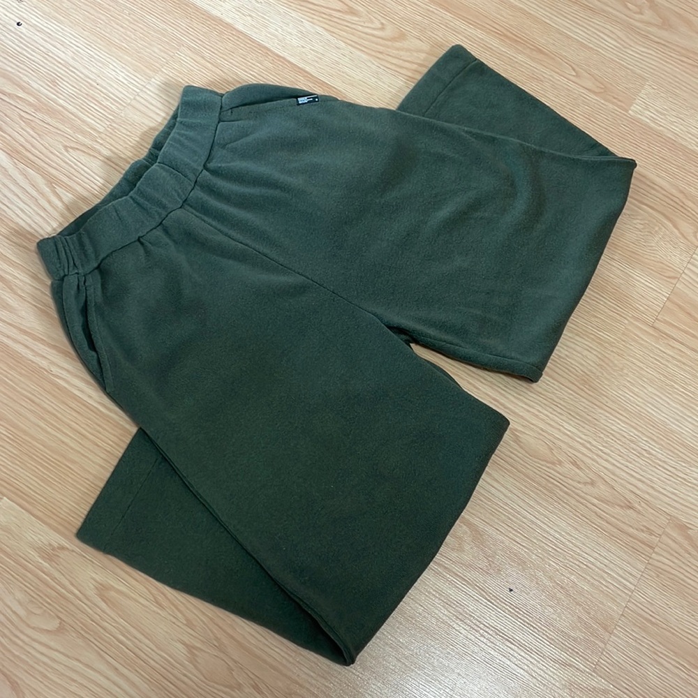 Green Cropped Wide-Leg Pants